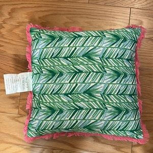 NWOT Lilly Pulitzer Indoor/Outdoor Pillow